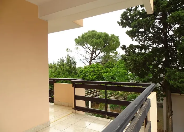 Zana Appartement Stan Trigraci