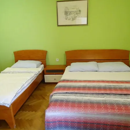 Zana Apartment